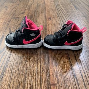 Jordan sneakers for kids. Black and hot pink.
